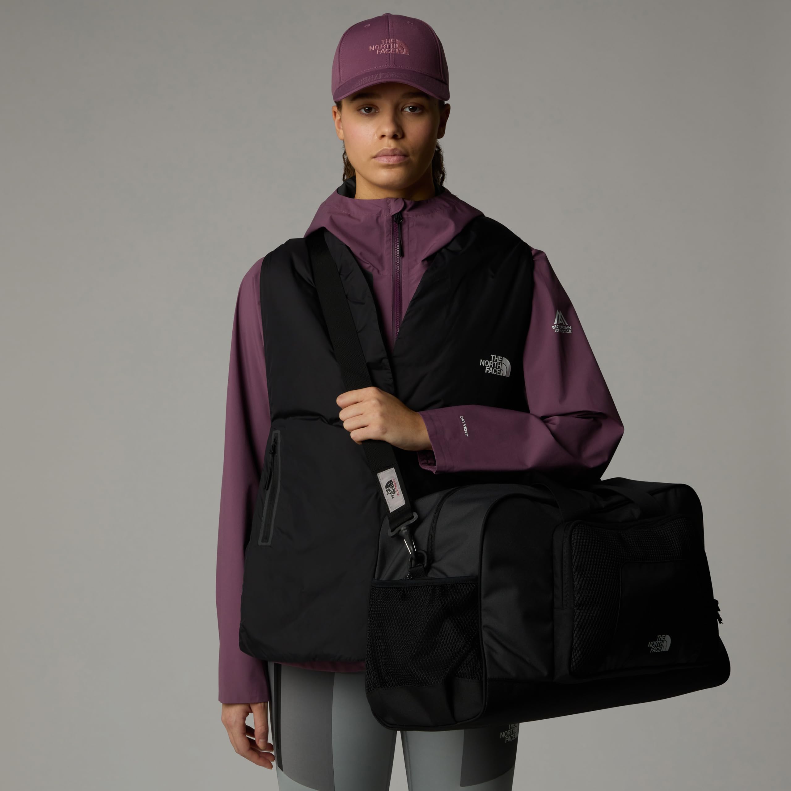 the-north-face-y2k-duffel-bolsa-de-deporte-de-40l-resistente-al-agua-y-estilo-re image 7