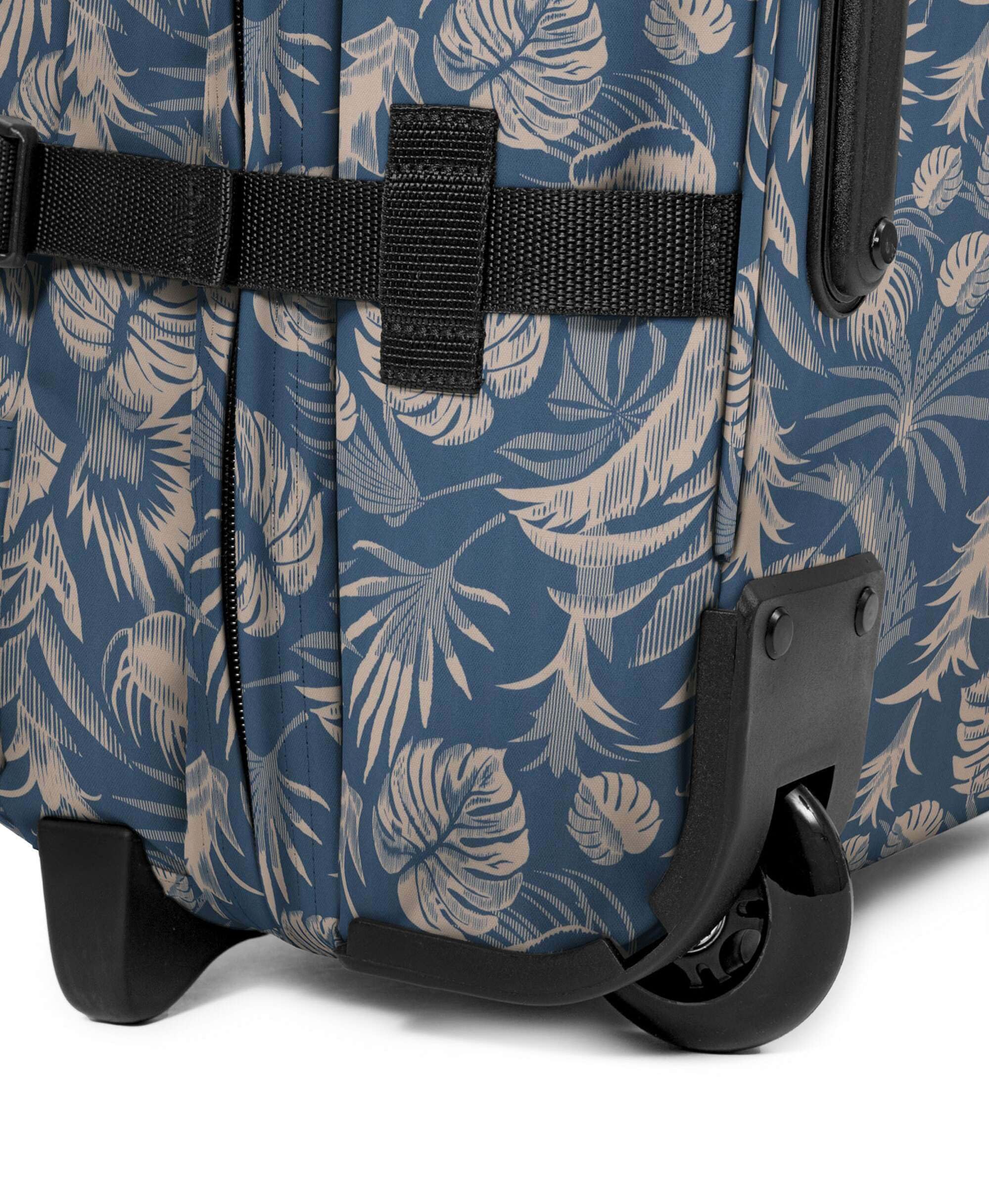 eastpak-tranverz-s-brize-blue-beige-equipaje-de-mano-con-candado-tsa-y-2-ruedas image 6