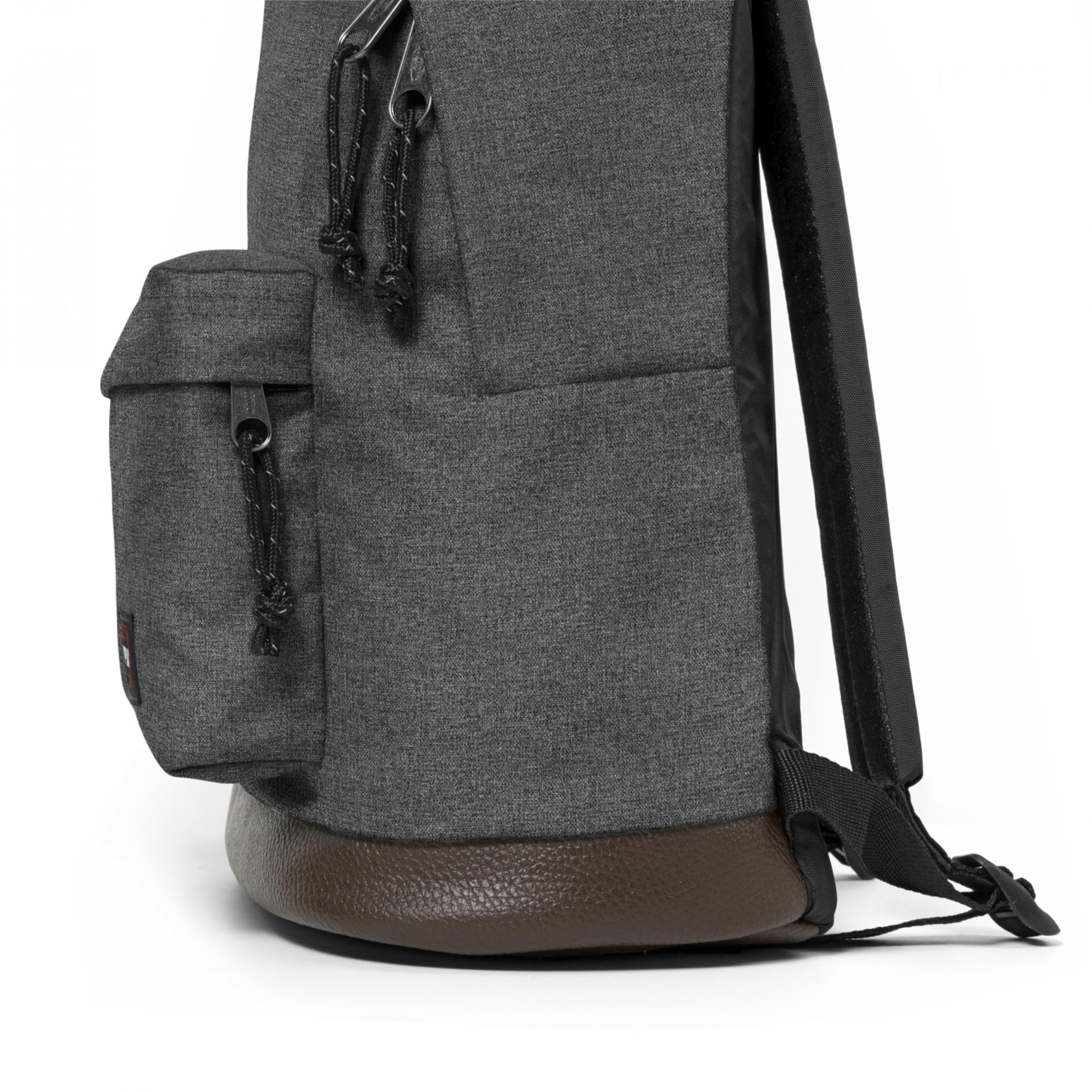 eastpak-wyoming-mochila-24-l-negro-con-bolsillo-externo-y-doble-cremallera image 6