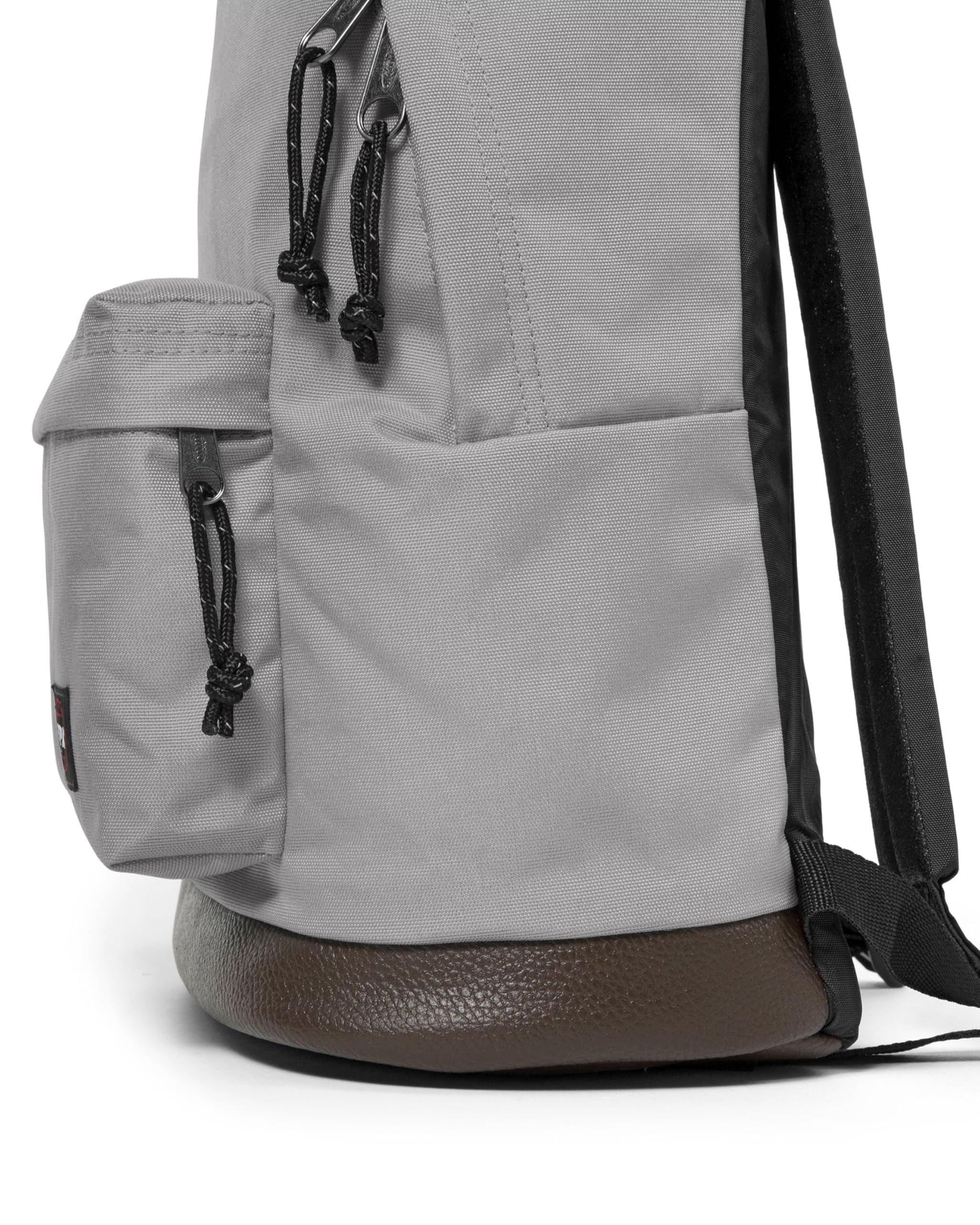eastpak-wyoming-mochila-21-6l-gris-guijarro image 4